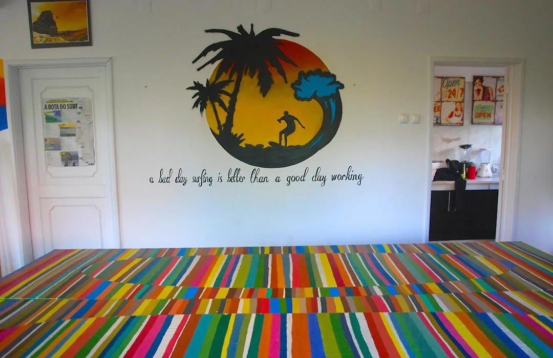 Carcavelos Surf Hostel-1